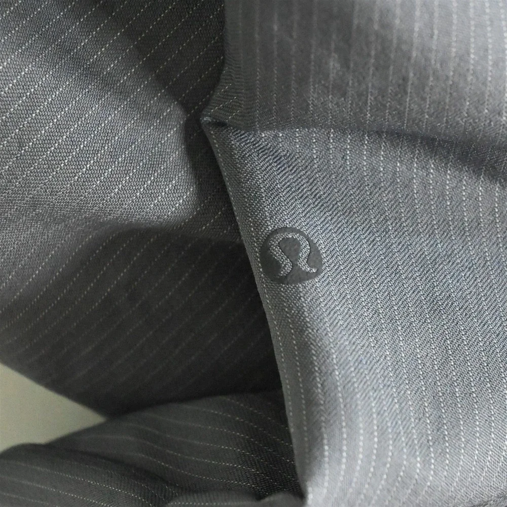 Lululemon 36x32 Gray Stripe‎ Zip Pocket Commuter Mens Pants